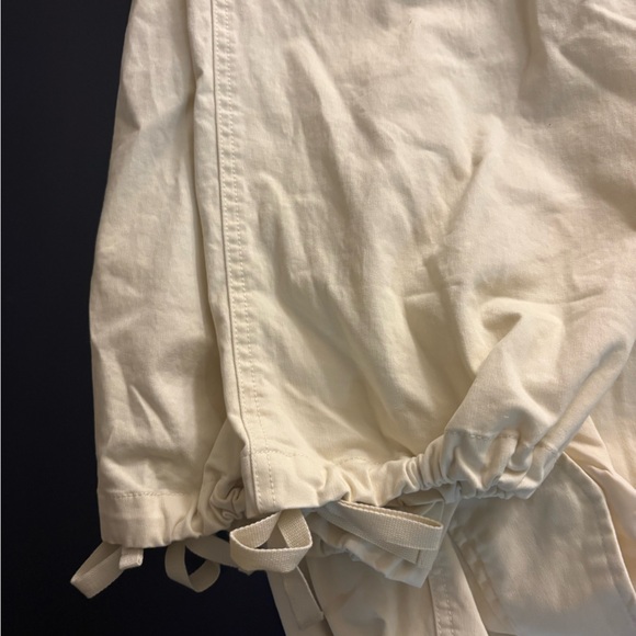 KBB by KAHLANA Women's 'The Mid-Rise Cargo Pants' - Picture 4 of 7